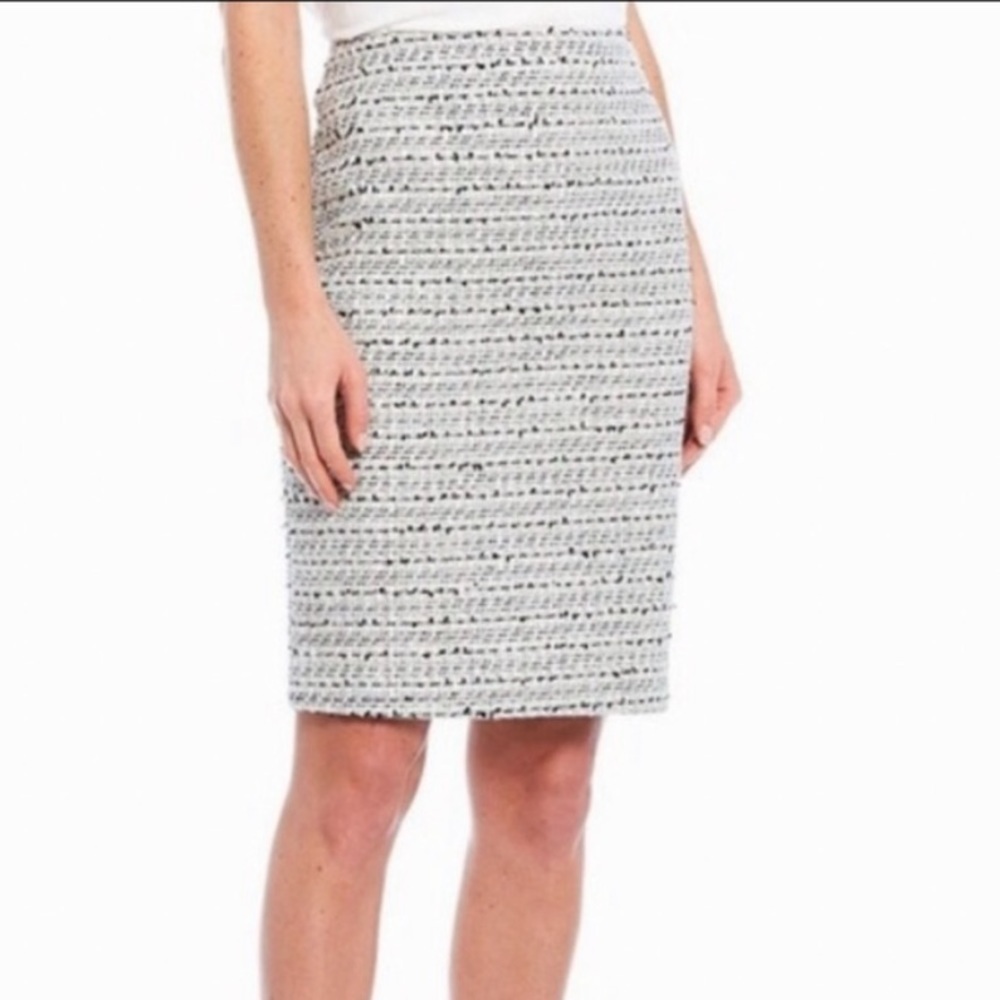 Karl Lagerfeld Black and White Tweed Pencil Skirt 4